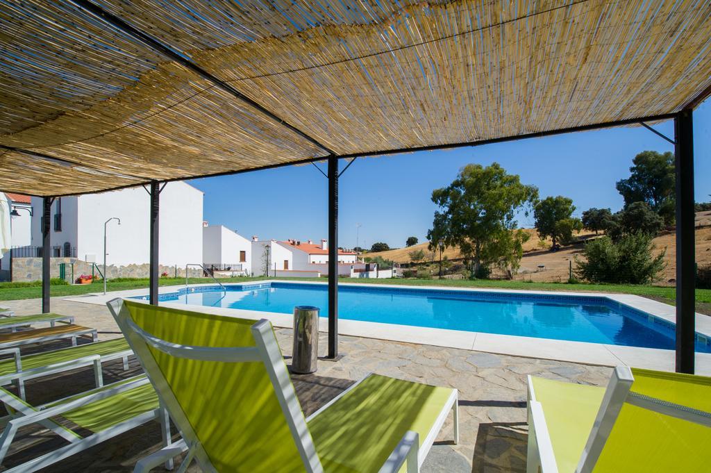 Apartamentos La Venta del Charco Cardeña Habitación foto