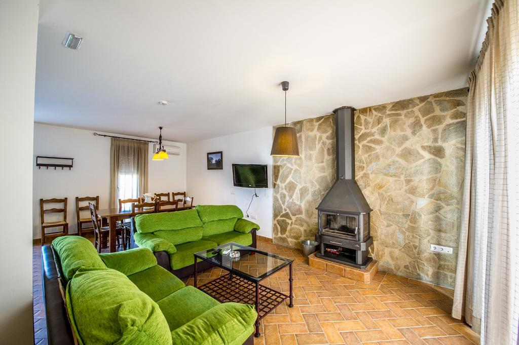 Apartamentos La Venta del Charco Cardeña Habitación foto
