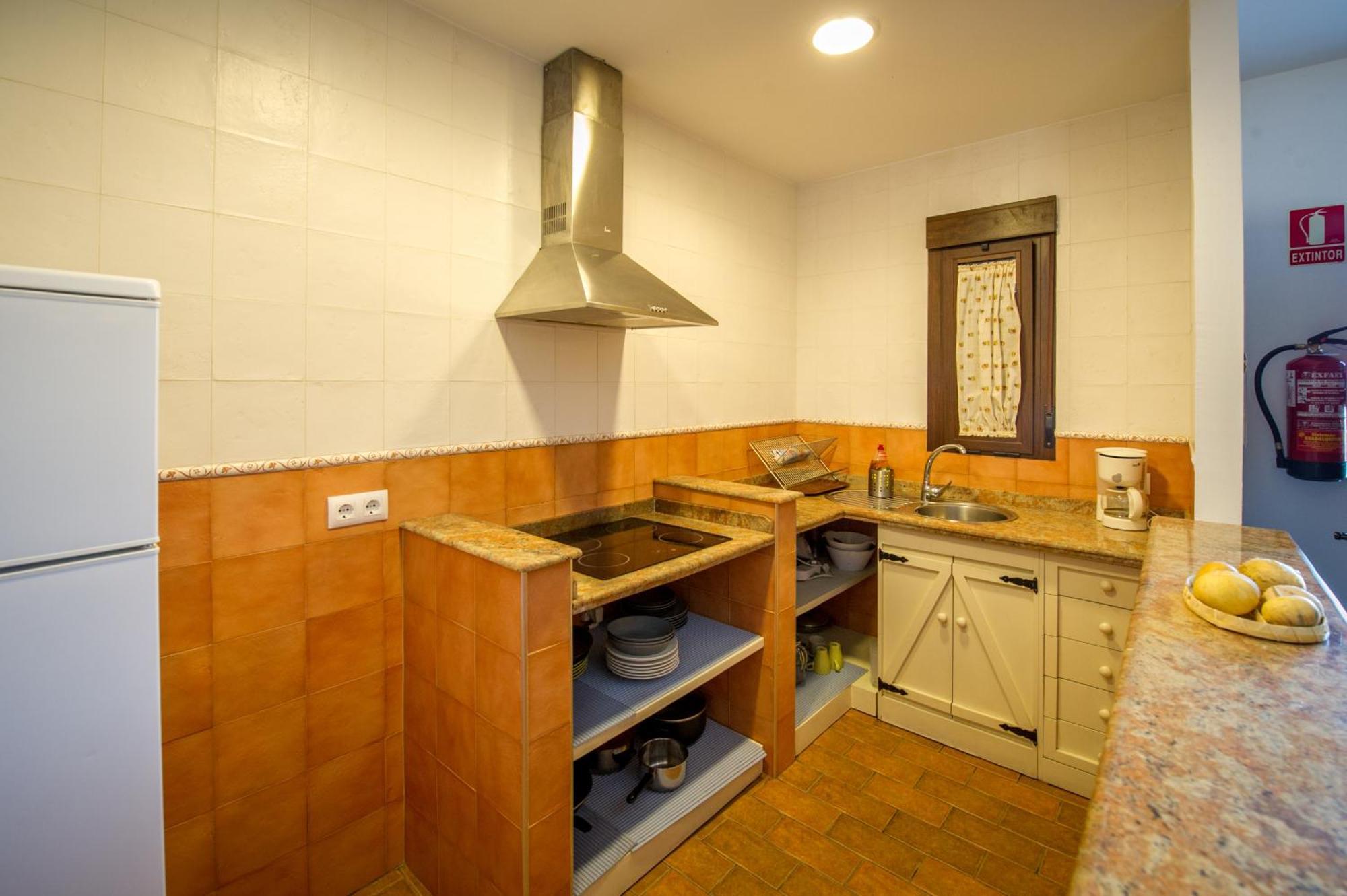 Apartamentos La Venta del Charco Cardeña Habitación foto